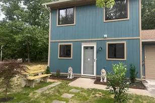 5 Canary Cir, Howell Township, NJ 07731 - Photo 2