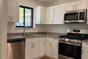 5 Canary Cir, Howell Township, NJ 07731 - Photo 4