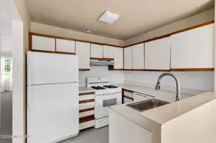 2 Stirrup Ct, Tinton Falls, NJ 07753 - Photo 10