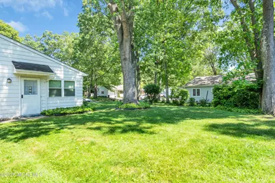 1 N Dakota Avenue, Whiting, NJ 08759 - Photo 34