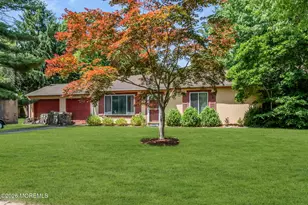100 Susan Dr, Jackson, NJ 08527 - Photo 2