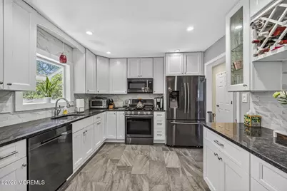 24 Eliot Road, Manalapan Township, NJ 07726 - Photo 10