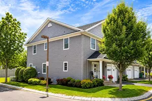 9 Victorian Ct, West Long Branch, NJ 07764 - Photo 2