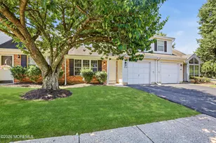 273 Edgeware Ct, Franklin Township, NJ 08873 - Photo 2