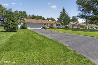 1 Traymore Road, Freehold, NJ 07728 - Photo 46