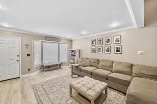 58 Carriage Ln, Englishtown, NJ 07726 - Photo 4