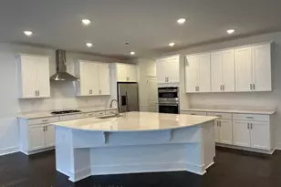903 Navigator Ave, Marlboro Township, NJ 07746 - Photo 4