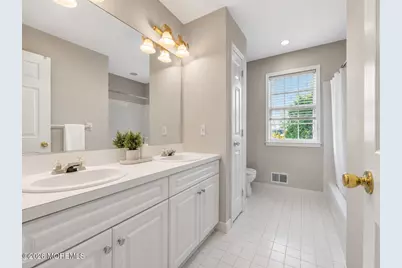14 Heathrow Court, Marlboro Township, NJ 07746 - Photo 32