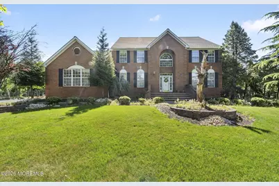 14 Heathrow Court, Marlboro Township, NJ 07746 - Photo 2