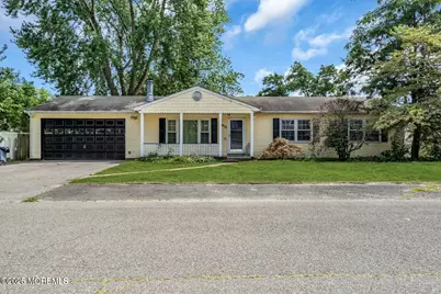 832 Seventh Avenue, Toms River Township, NJ 08757 - Photo 2