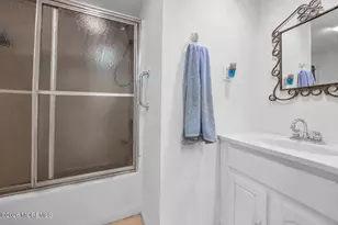62 Warren Pl, Middletown, NJ 07748 - Photo 20