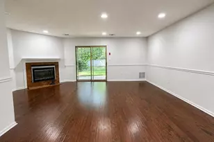 7 Stuart Dr, Freehold, NJ 07728 - Photo 16
