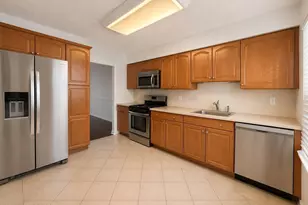 7 Stuart Dr, Freehold, NJ 07728 - Photo 6