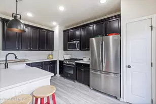 123 Beacon Ln, Eatontown, NJ 07724 - Photo 2