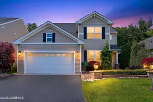 10 Cauthen Ct, Manalapan Township, NJ 07726 - Photo 2