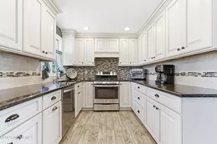10 3rd St, Matawan, NJ 07747 - Photo 12