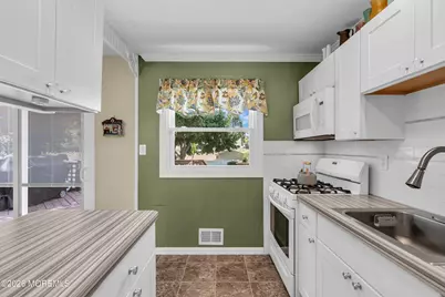 39 Monroe Street, Keyport, NJ 07735 - Photo 14