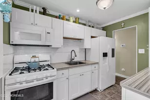 39 Monroe St, Keyport, NJ 07735 - Photo 12