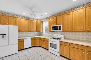 29 Greenways Ln, Lakewood, NJ 08701 - Photo 14