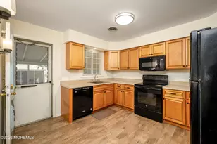 8A Portsmouth St, Whiting, NJ 08759 - Photo 4