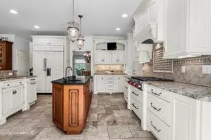 2 Falcon Ridge Circle, Holmdel, NJ 07733 - Photo 12