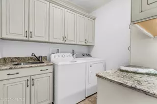 2 Falcon Ridge Circle, Holmdel, NJ 07733 - Photo 32