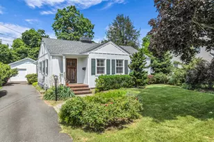 81 7th Ave, Atlantic Highlands, NJ 07716 - Photo 2
