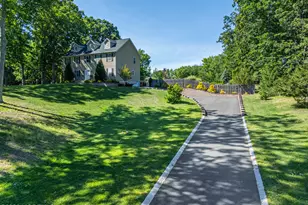 24 Willow Ln, Englishtown, NJ 07726 - Photo 2