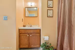 61 Charles Dr, Tinton Falls, NJ 07753 - Photo 20