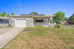 2 Biscayne St, Toms River Township, NJ 08757 - Photo 1