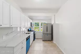 35 Grand Ave, Newark, NJ 07102 - Photo 8