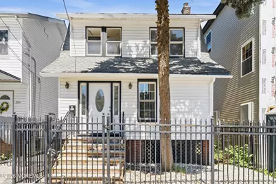 35 Grand Avenue, Newark, NJ 07102 - Photo 2