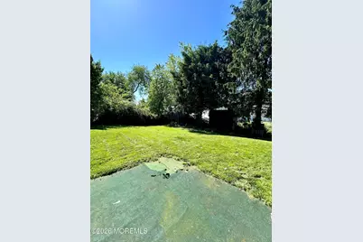 83 Barkalow Avenue, Freehold, NJ 07728 - Photo 10