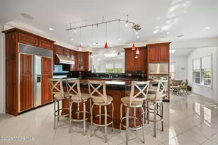 201 Jerry Ct, Manalapan Township, NJ 07726 - Photo 10