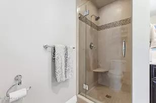 14 Polo Club Dr, Tinton Falls, NJ 07724 - Photo 32