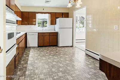706 Hillside Avenue, Pine Beach, NJ 08741 - Photo 8