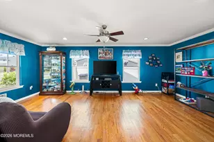 43 Nevada Dr, Hazlet Township, NJ 07730 - Photo 8