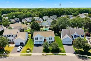 15 William Dr, Howell Township, NJ 07731 - Photo 2