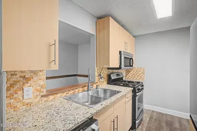 208 Sunshine Court #208, Sayreville, NJ 08859 - Photo 12