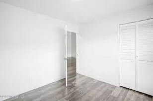 208 Sunshine Ct, Sayreville, NJ 08859 - Photo 22