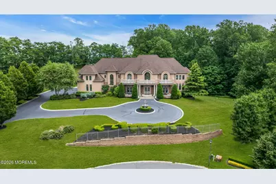 24 Embry Farm Road, Marlboro Township, NJ 07746 - Photo 2