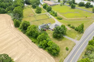 911 Monmouth Rd, Cream Ridge, NJ 08514 - Photo 8