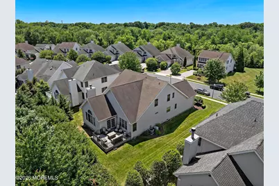 87 E Parsonage Way, Manalapan Township, NJ 07726 - Photo 4