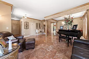 87 E Parsonage Way, Manalapan Township, NJ 07726 - Photo 8