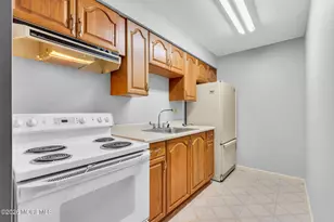 127 Telegraph Hill Rd S, Holmdel, NJ 07733 - Photo 34