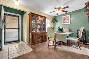 163 Lilac Ct, Jackson, NJ 08527 - Photo 6