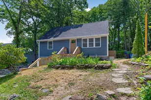 314 Hillside Dr, Neptune Township, NJ 07753 - Photo 6