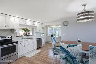 969 Woodcrest Dr, Keyport, NJ 07735 - Photo 6
