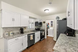 709 Coral Way, Neptune Township, NJ 07753 - Photo 6