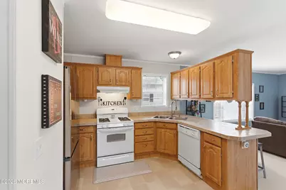 60 Mobile Lane, Toms River Township, NJ 08755 - Photo 6